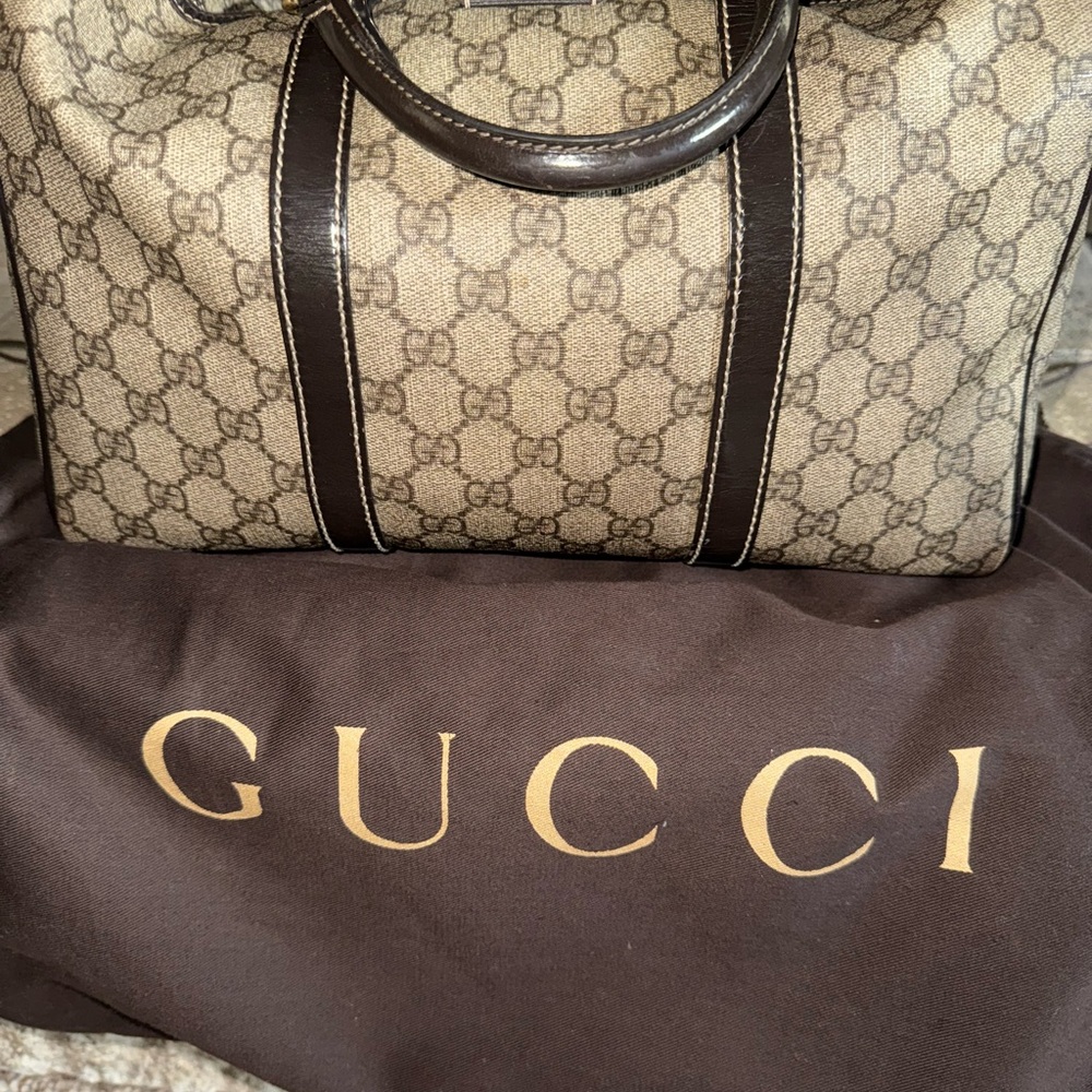 🌟AUTHENTIC🌟 Gucci Beige and Dark Brown Monogram Handbag